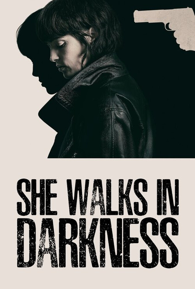 فیلم او در تاریکی قدم می‌زند She Walks in Darkness